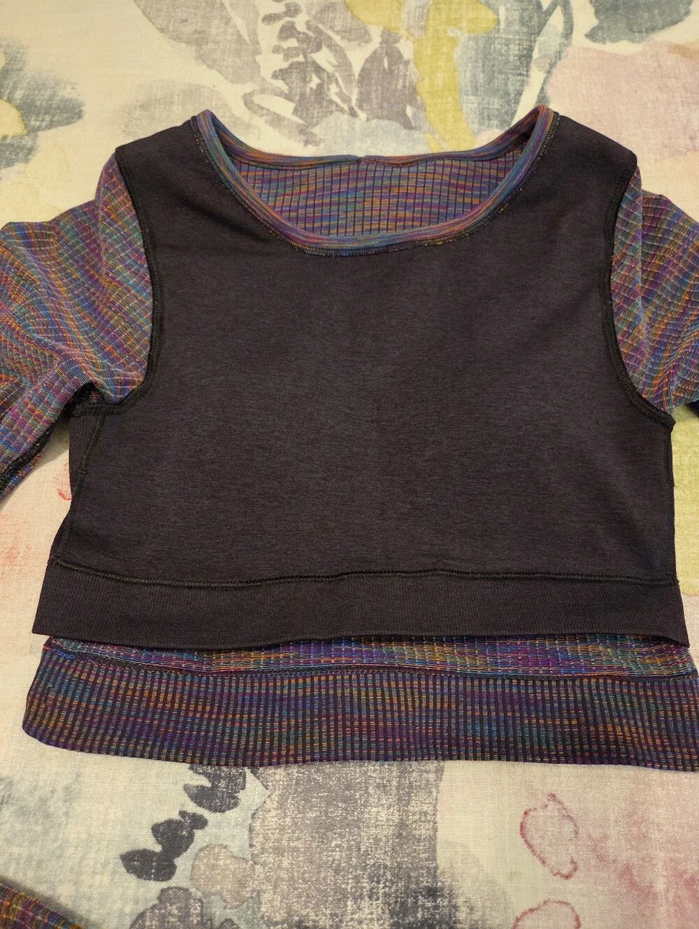 LULULEMON Ebb To Street Seamless Long Sleeve‎ Crop Top Rainbow Multi/Black SZ 4